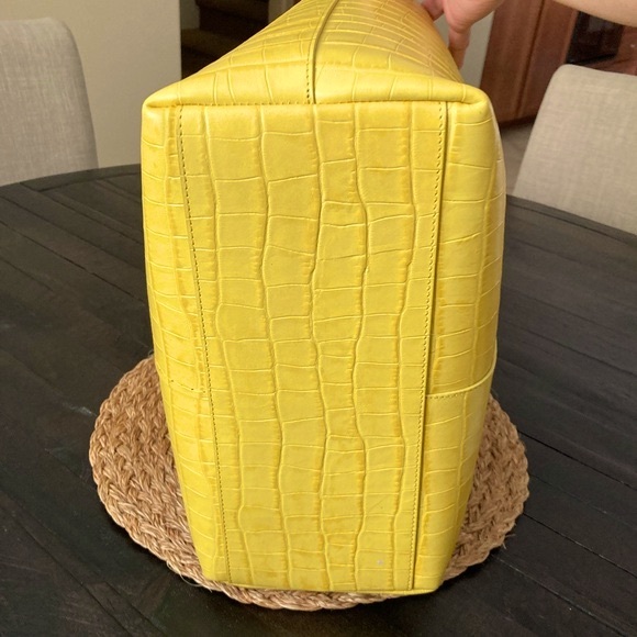 FRAME Les Second Embossed Leather Tote - Picture 7 of 16